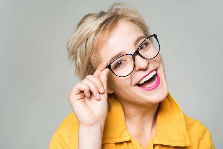 контактни лещи и очила