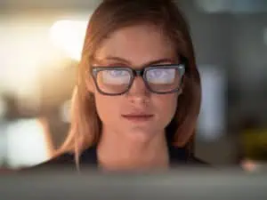 Помагат ли очилата за компютър