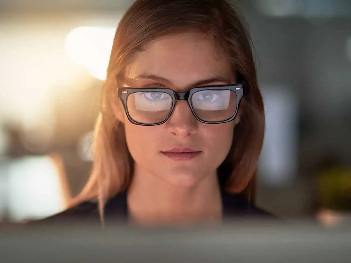 Помагат ли очилата за компютър